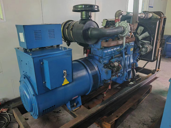 襄城100kW柴油发电机组使用多级机油有哪些优缺点？